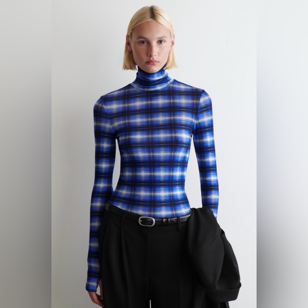 COS MERINO WOOL TURTLENECK TOP  Blue Plaid Turtleneck Top